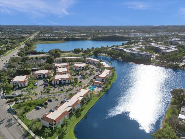 1104 N Hiatus Rd 1104, Pembroke Pines, FL 33026