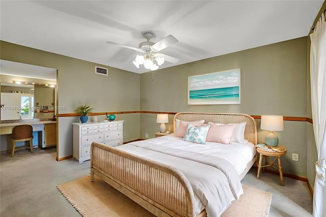 1104 N Hiatus Rd 1104, Pembroke Pines, FL 33026