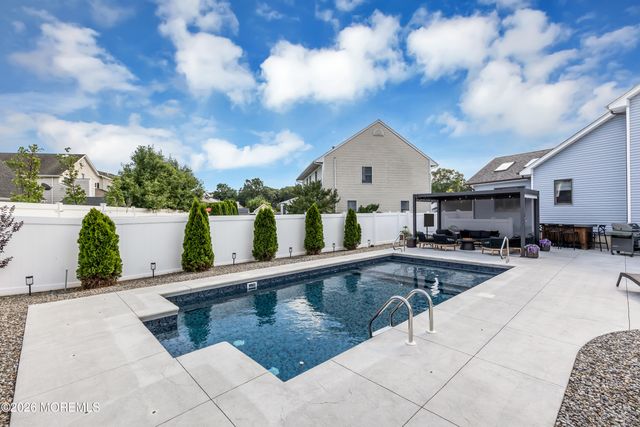 24 Diane Drive, Brick, NJ 08724