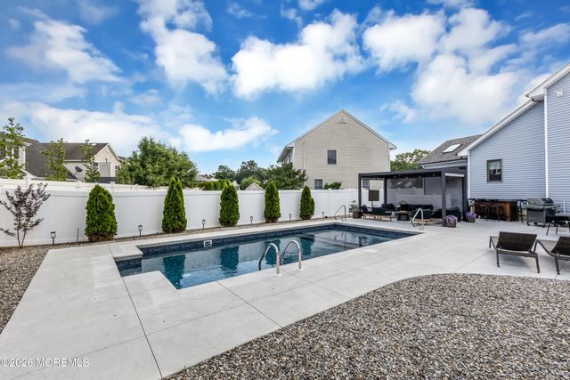 24 Diane Drive, Brick, NJ 08724