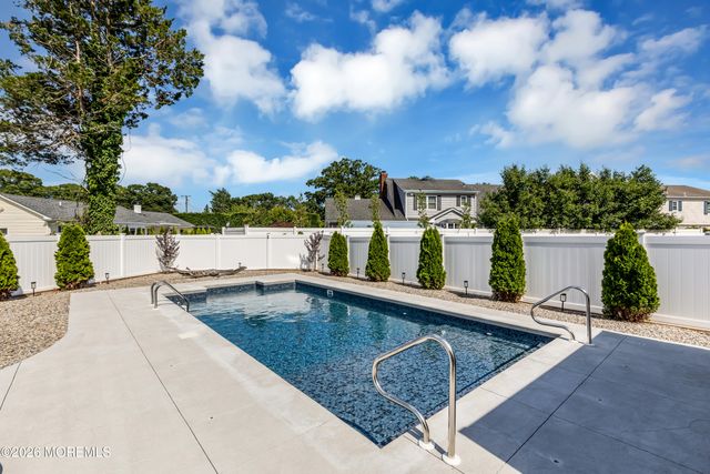 24 Diane Drive, Brick, NJ 08724