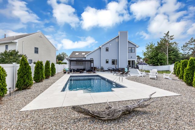 24 Diane Drive, Brick, NJ 08724