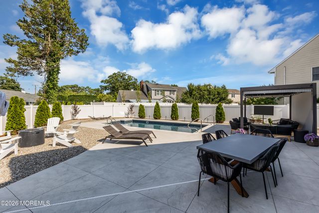 24 Diane Drive, Brick, NJ 08724