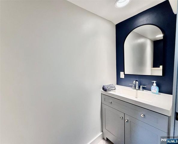 502 Piermont Avenue T502, River Vale, NJ 07675