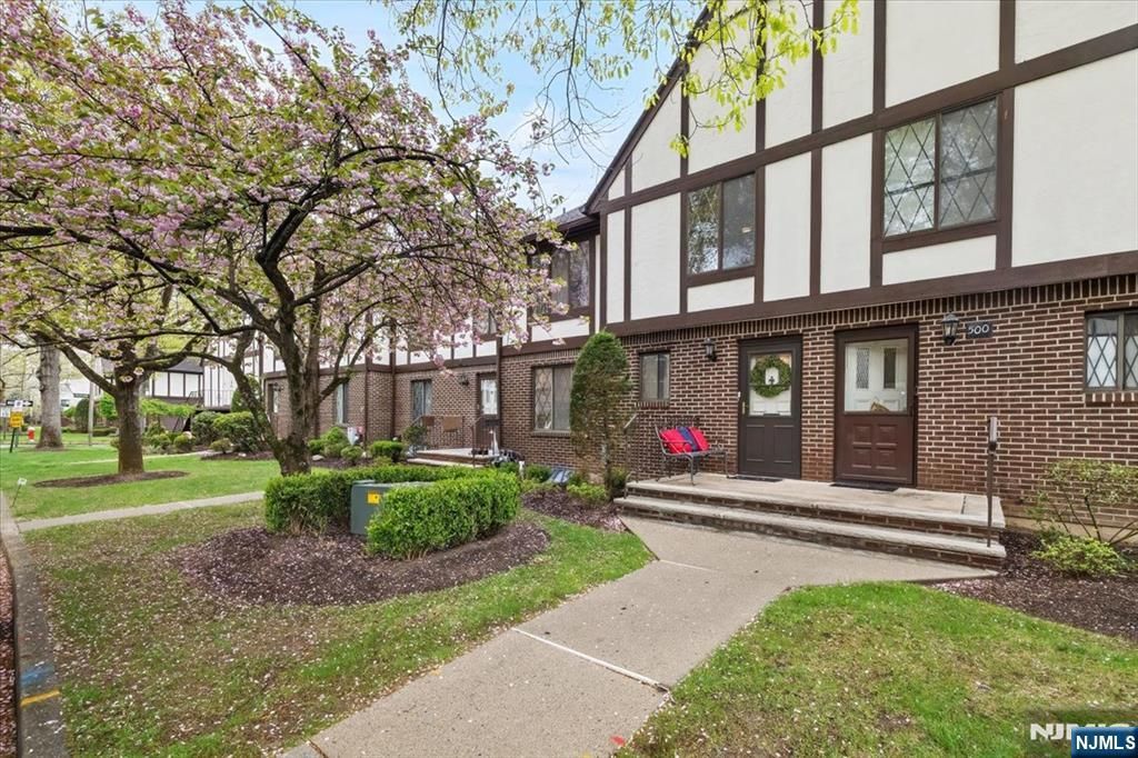 502 Piermont Avenue T502, River Vale, NJ 07675