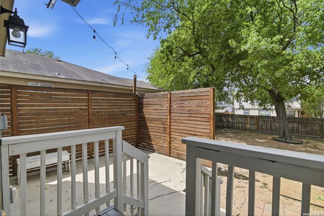 655 RATTLER BLUFF, San Antonio, TX 78251