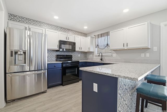 655 RATTLER BLUFF, San Antonio, TX 78251