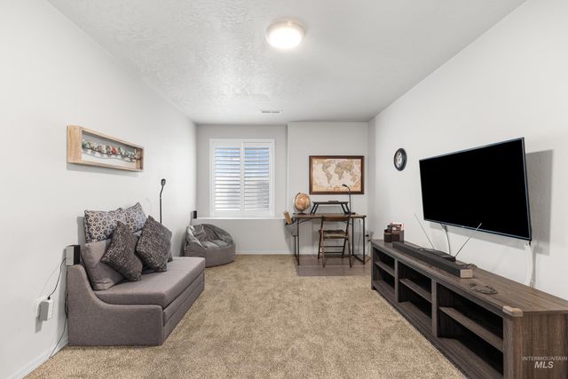 2999 N Night Owl Ave, Kuna, ID 83634