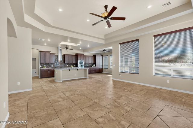 2521 Velarde Place, Las Cruces, NM 88011