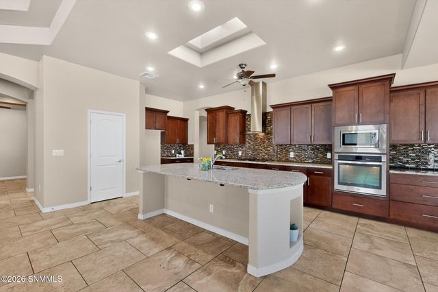 2521 Velarde Place, Las Cruces, NM 88011