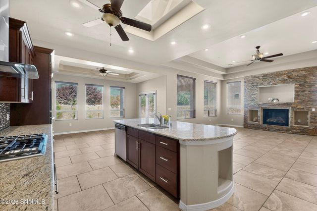 2521 Velarde Place, Las Cruces, NM 88011