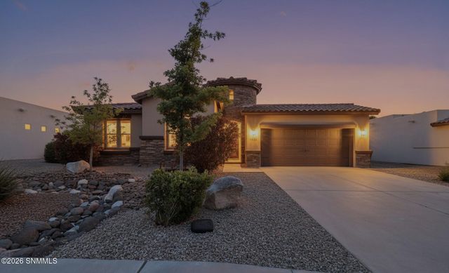 2521 Velarde Place, Las Cruces, NM 88011