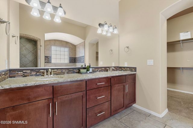 2521 Velarde Place, Las Cruces, NM 88011
