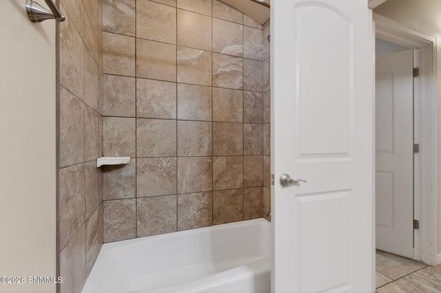 2521 Velarde Place, Las Cruces, NM 88011