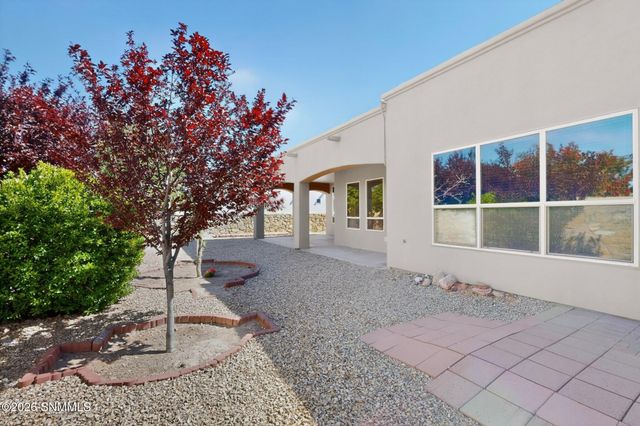 2521 Velarde Place, Las Cruces, NM 88011