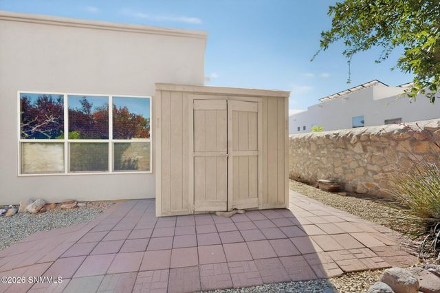 2521 Velarde Place, Las Cruces, NM 88011