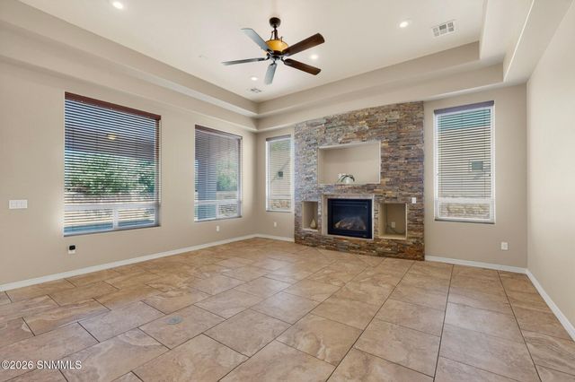 2521 Velarde Place, Las Cruces, NM 88011