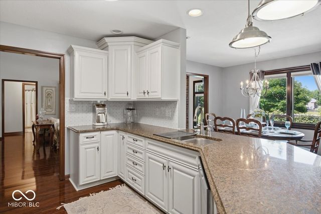 1094 Brookway Drive, Avon, IN 46123