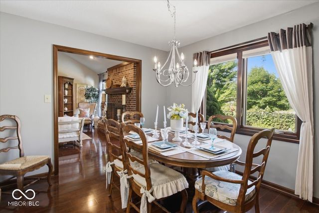 1094 Brookway Drive, Avon, IN 46123