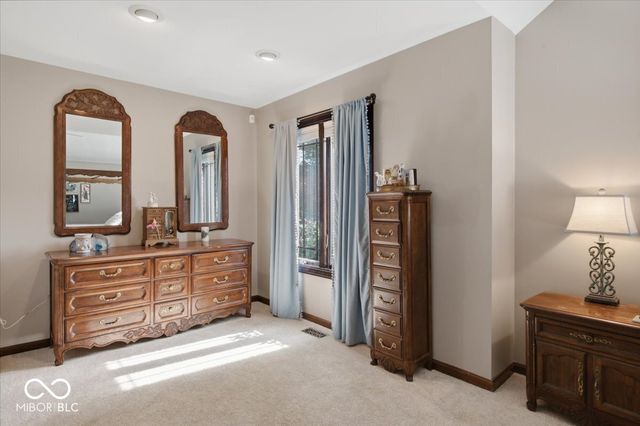 1094 Brookway Drive, Avon, IN 46123