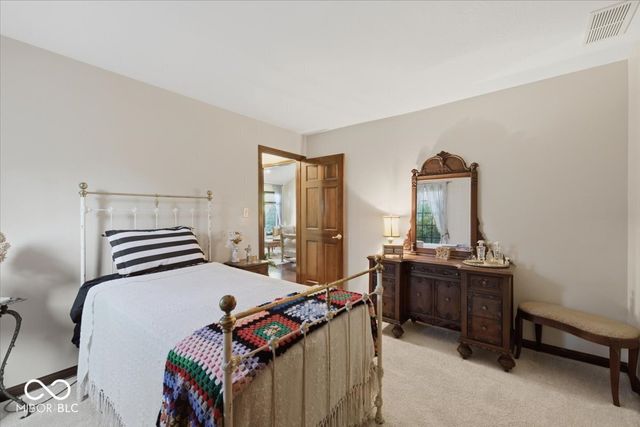 1094 Brookway Drive, Avon, IN 46123