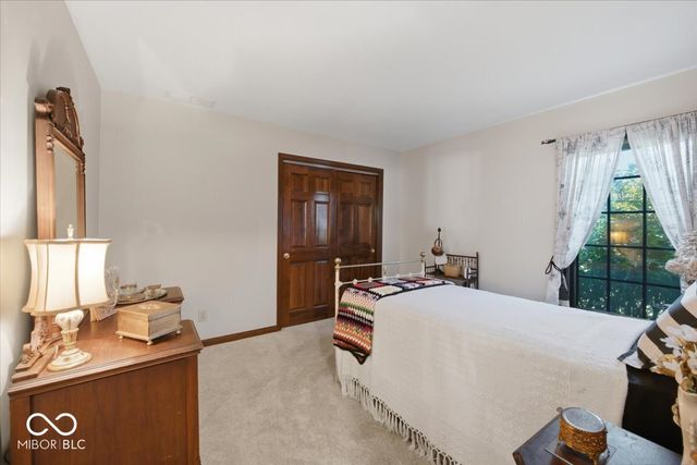 1094 Brookway Drive, Avon, IN 46123