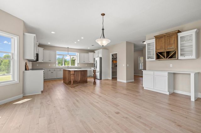 1914 261st Avenue NW, Isanti, MN 55040