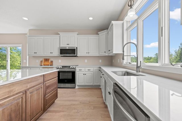 1914 261st Avenue NW, Isanti, MN 55040