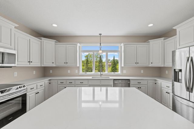 1914 261st Avenue NW, Isanti, MN 55040