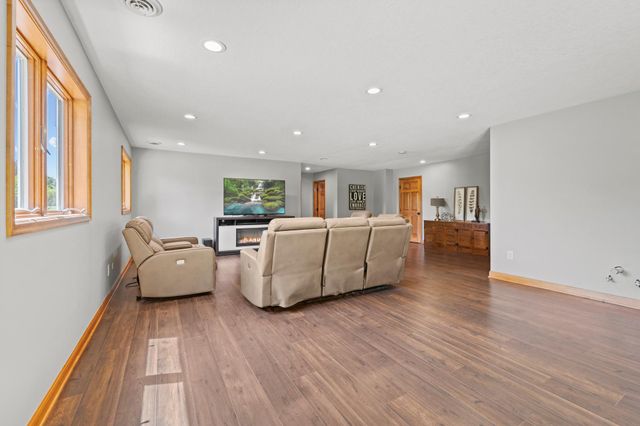 1914 261st Avenue NW, Isanti, MN 55040