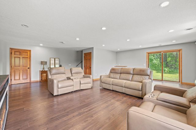 1914 261st Avenue NW, Isanti, MN 55040