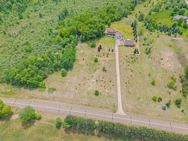1914 261st Avenue NW, Isanti, MN 55040