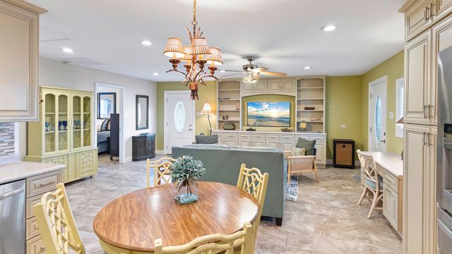 1118 Grand Caillou Road, Houma, LA 70363