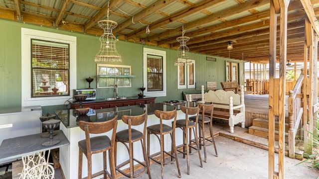 1118 Grand Caillou Road, Houma, LA 70363