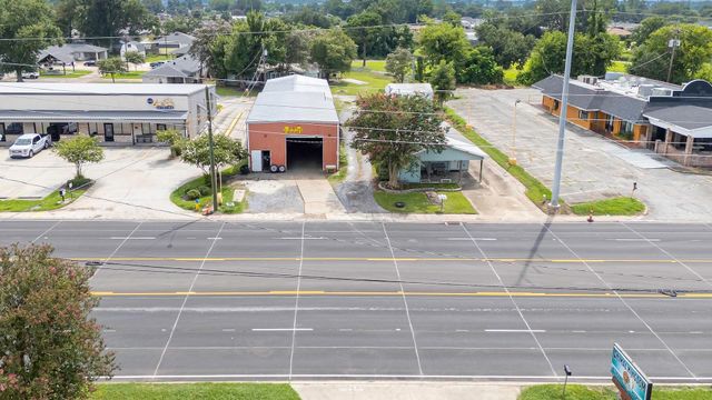 1118 Grand Caillou Road, Houma, LA 70363