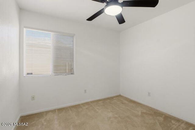9458 E Bench Mark Loop, Tucson, AZ 85747
