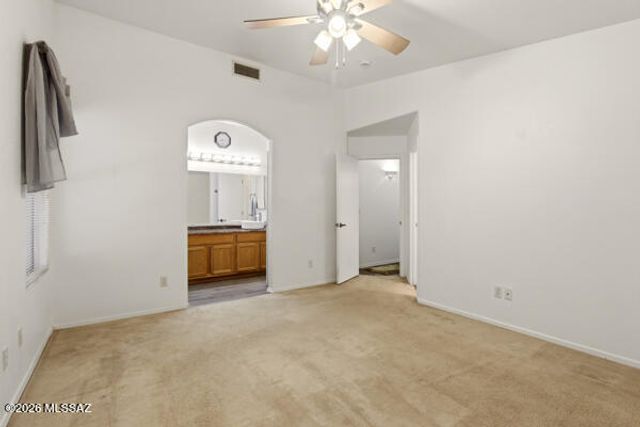 9458 E Bench Mark Loop, Tucson, AZ 85747