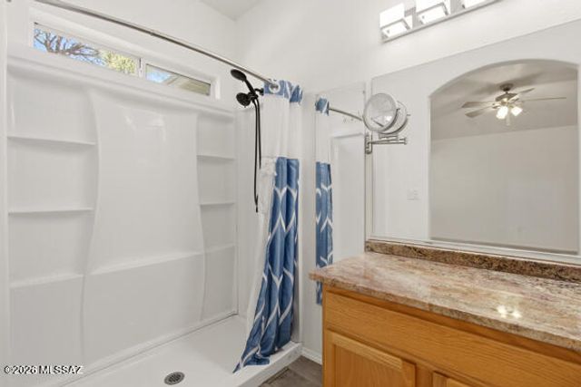 9458 E Bench Mark Loop, Tucson, AZ 85747