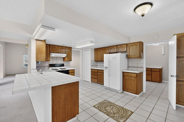 106 Fulton Avenue, Rio Communities, NM 87002