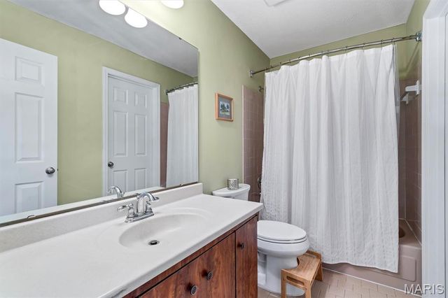 603 Painted Vista Drive, Ballwin, MO 63021