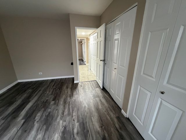 9388 Bay Colony Drive 1S, Des Plaines, IL 60016