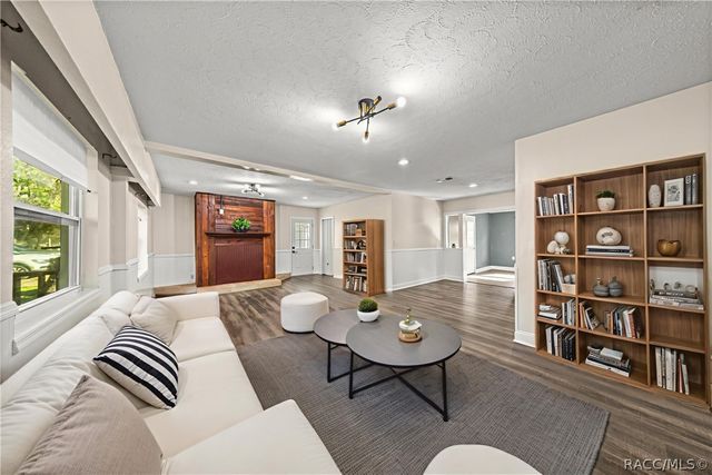 895 SW 80th Avenue, Ocala, FL 34481