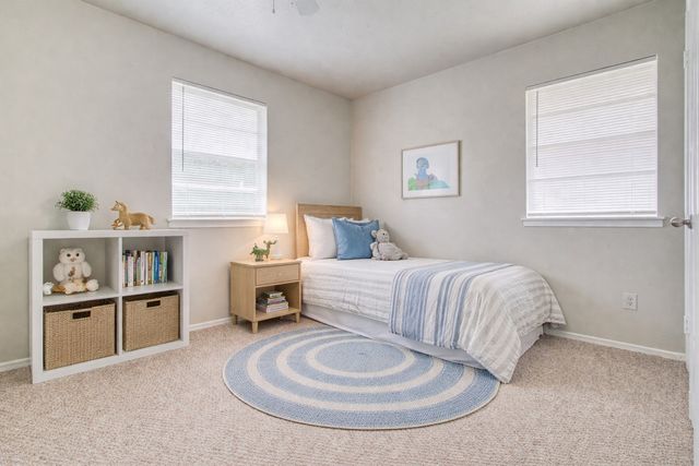 919 Southloop Drive, Duncanville, TX 75137