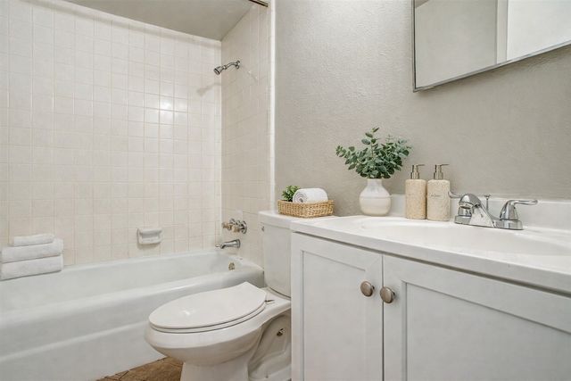 919 Southloop Drive, Duncanville, TX 75137