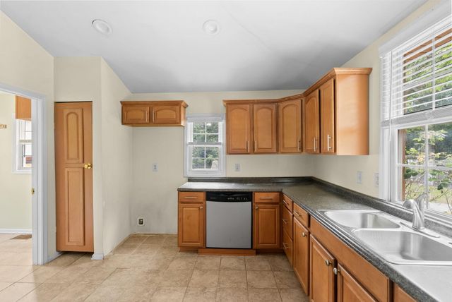 224 Rodenberry Road, Cross, SC 29436