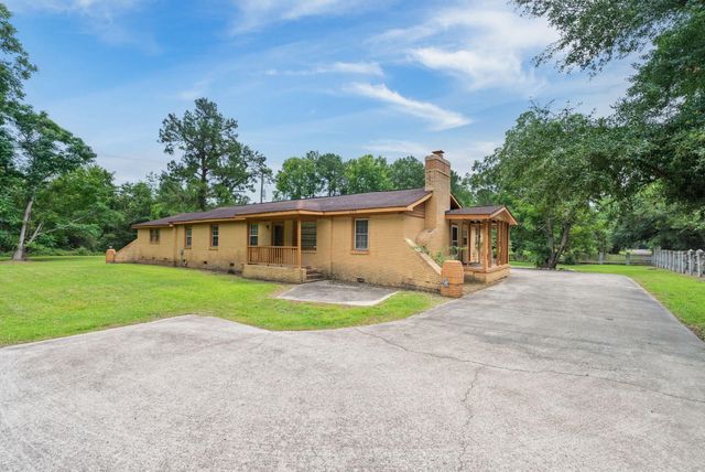224 Rodenberry Road, Cross, SC 29436