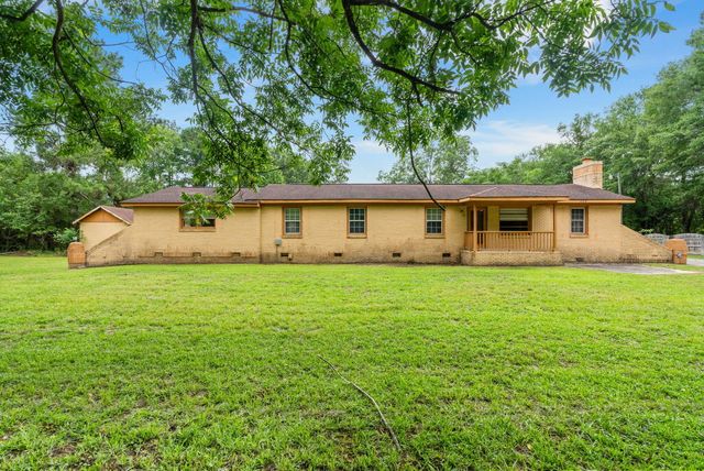 224 Rodenberry Road, Cross, SC 29436