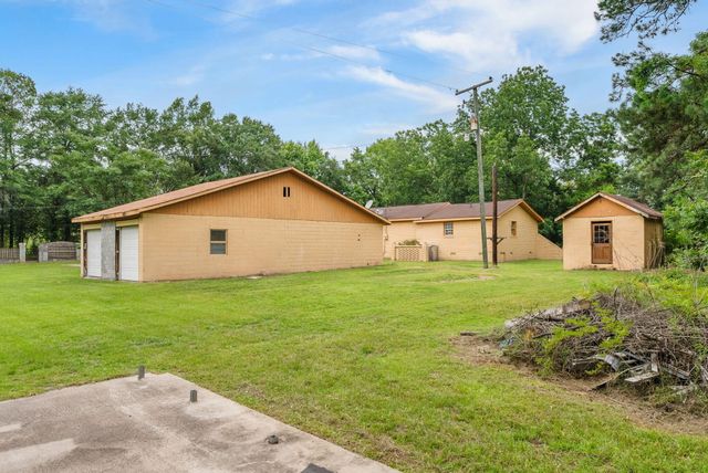 224 Rodenberry Road, Cross, SC 29436