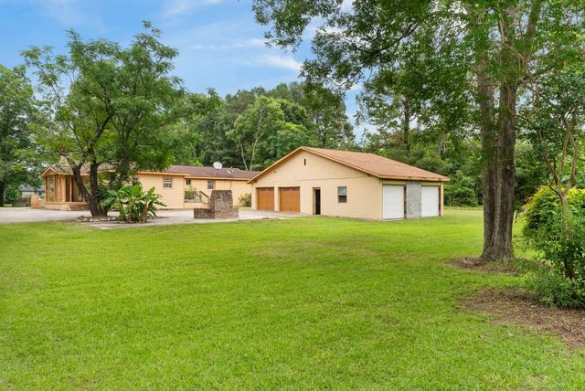 224 Rodenberry Road, Cross, SC 29436