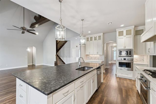 4624 Roundup Road, Edmond, OK 73034